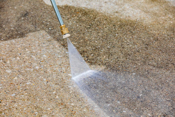 Best Spring Cleaning  in Saukville, WI